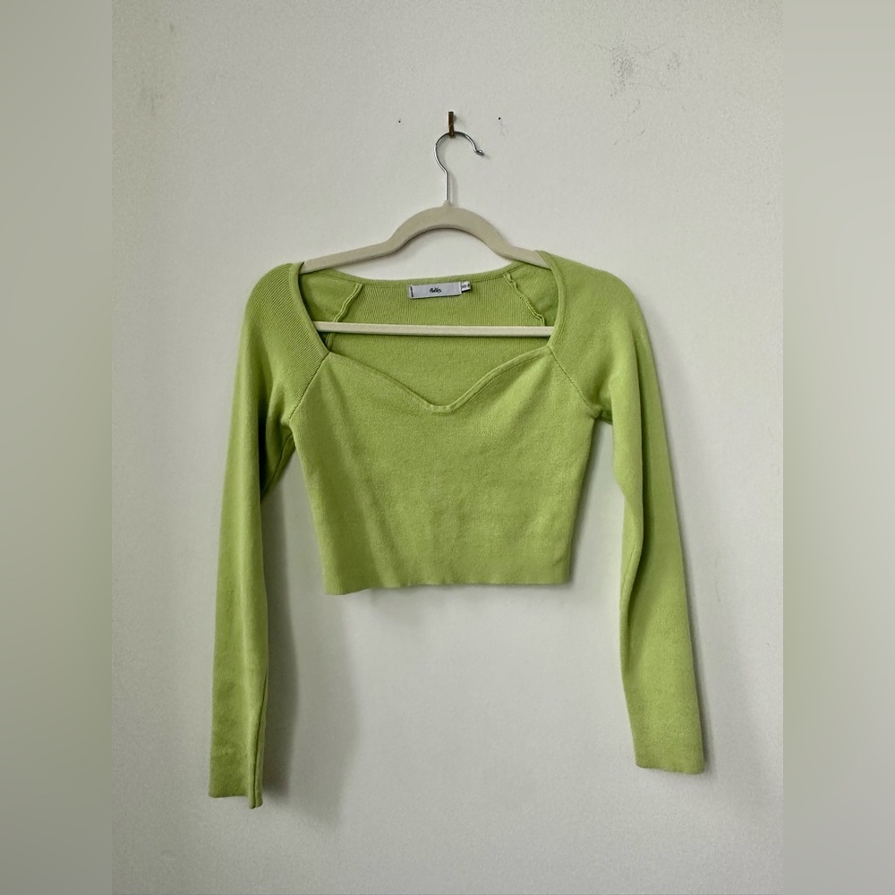 Green crop sweater